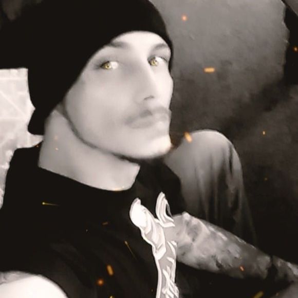 Meet your Posher, Asa - Picture 1 of 1